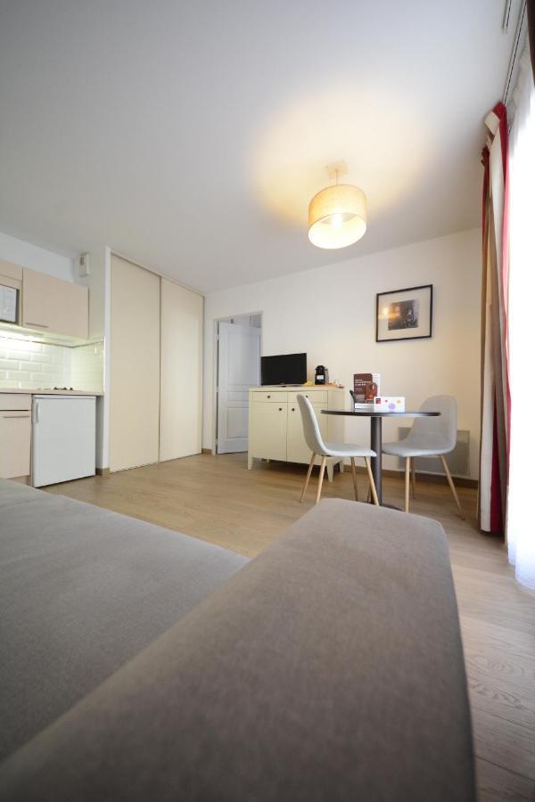 Hotel Cerise Chatou Exterior foto